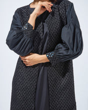 Load image into Gallery viewer, Day to Night Black Abaya
